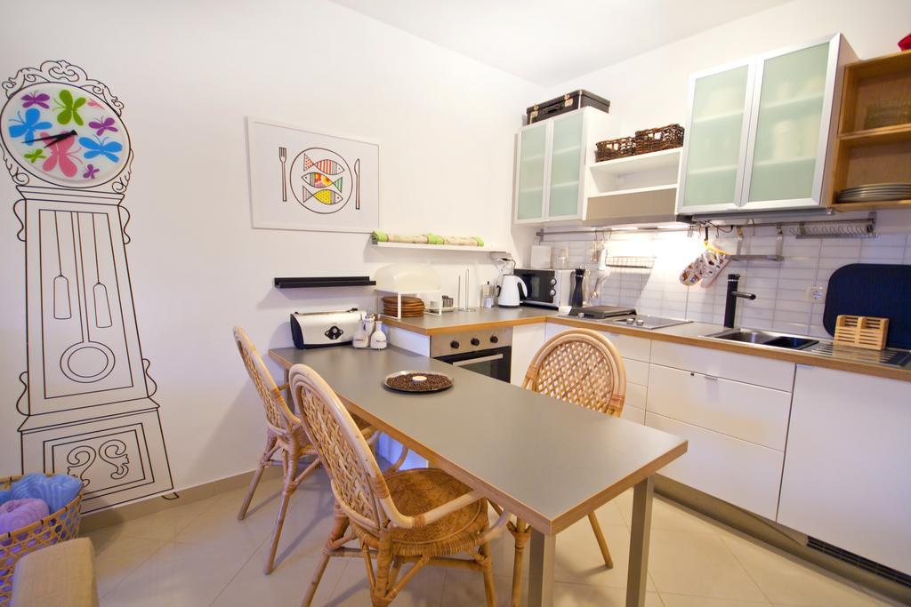 Adela Apartments Dramalj Buitenkant foto